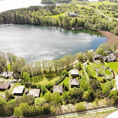 Akmenos Villas & Bungalow Brazuole Kültér fotó